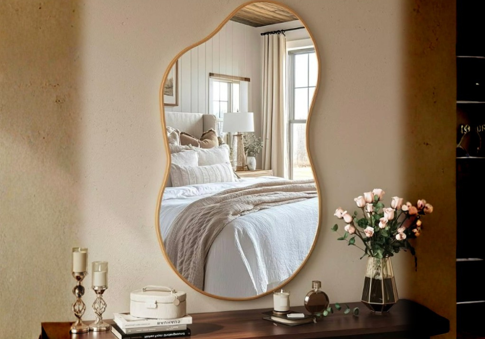 Grand miroir arche doré sur pied – Style élégant et moderne