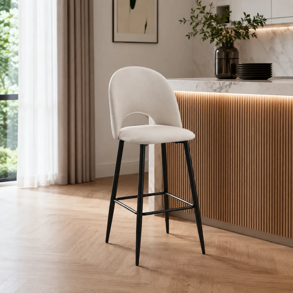 4 Chaises Bar Amelia Laine Bouclee Pied Noir