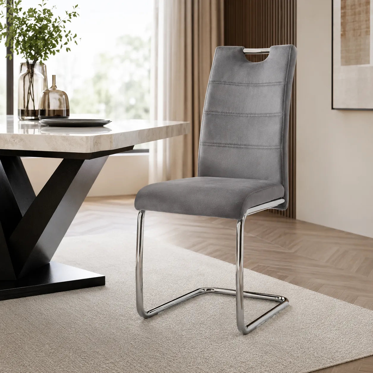 4 et 6 Chaises Velours