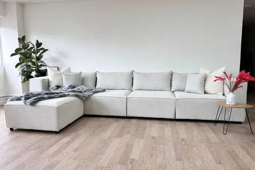 Canapé Elégance Chenille Modulable Blanc cassé 4+1 Pouf Swedzo-Meuble