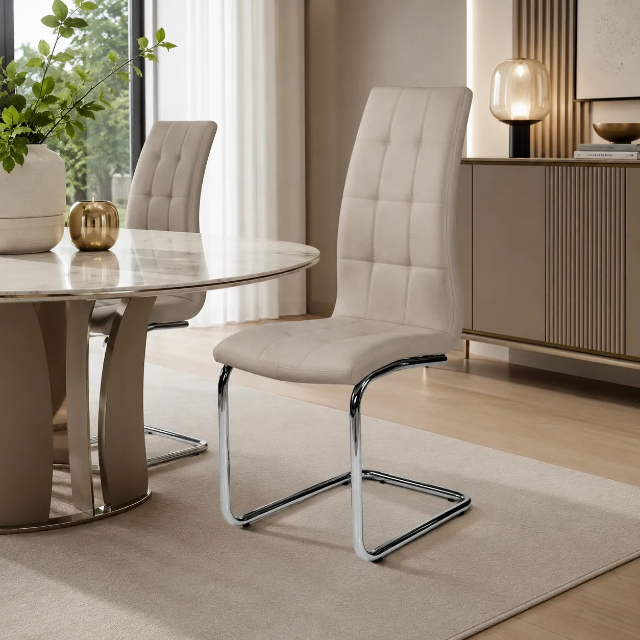 LOT DE 4/6 CHAISES BELLA EN SIMILICUIR