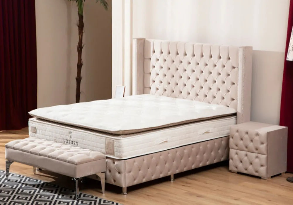 Lit Coffre CLOUTE  - Velours capitonné