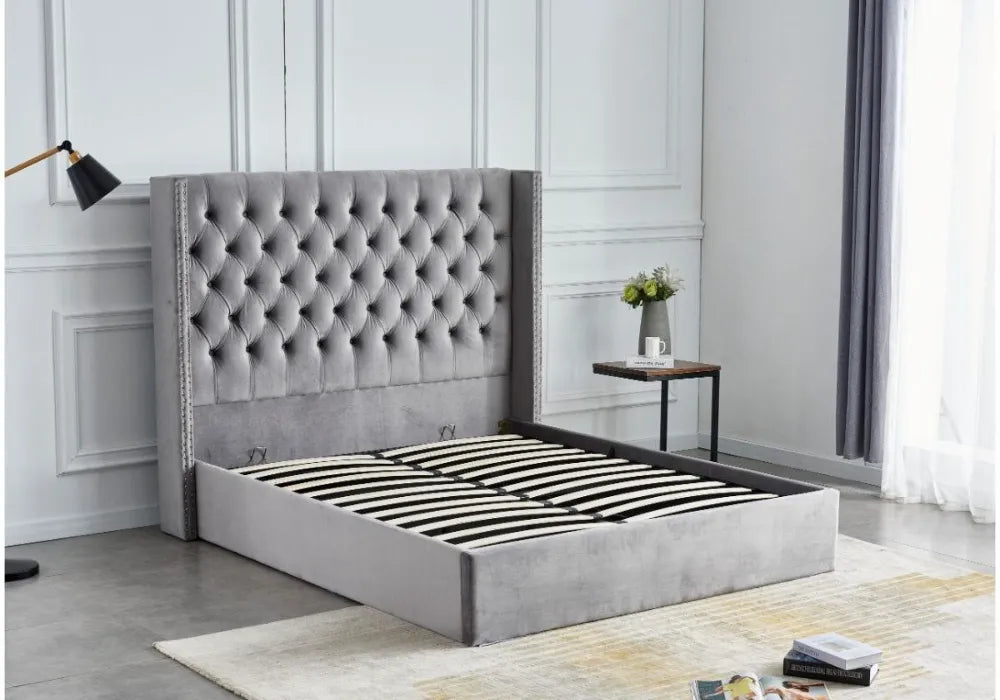 Lit Double Cloute Capitonne Avec Coffre Velours 140/190