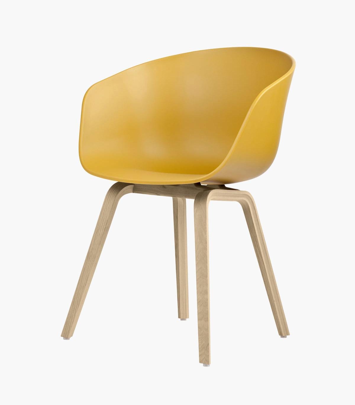 Chaise en chéne 2 piéces