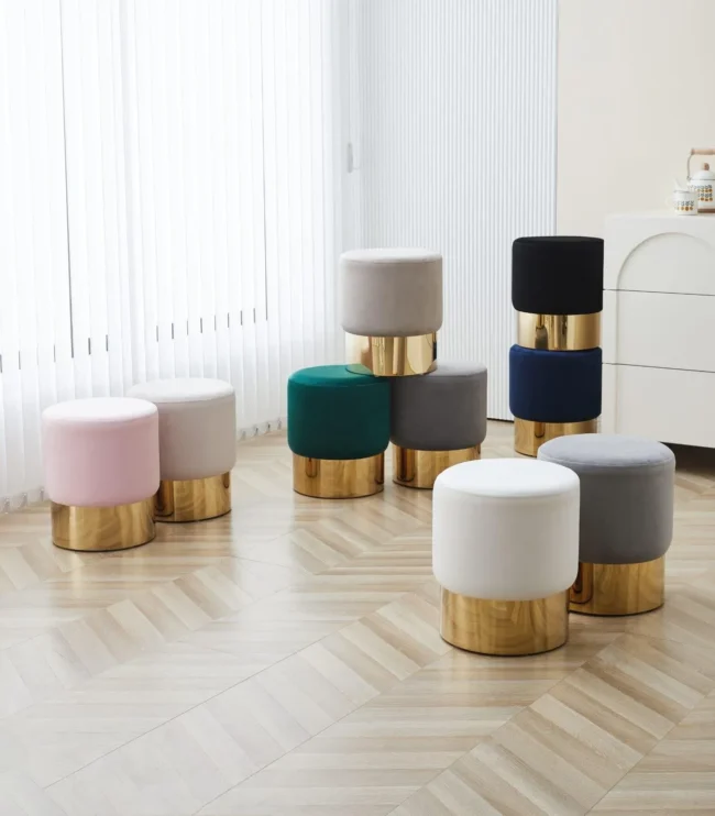 Pouf design doré velours