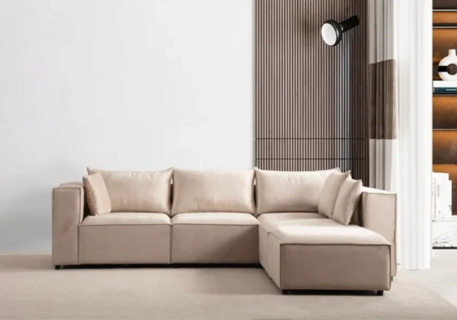 Votre espace jour s’orne d’un décor chic et raffiné avec notre sublime canapé Élégance 5 places modulables en tissue Velours Beige Un canapé confortable propice au bien-être composé de couleurs Nude et Beige pour un intérieur minimaliste et harmonieux. Sa mousse Ultra confort vous assure une sensation de douceur optimale. Canapé 100% modulable pour s'adapter à vos envies du moment et s'harmoniser avec l'agencement de votre salon.